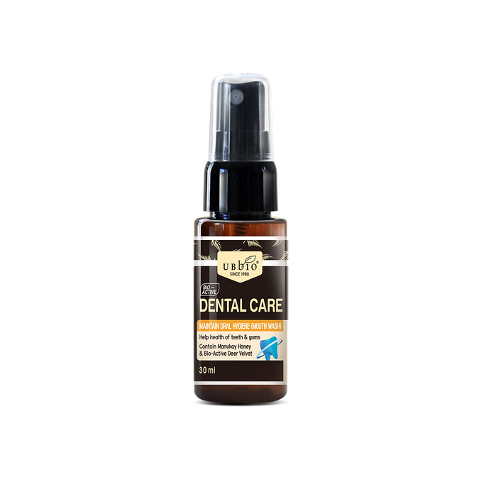 Manuka Honey and Propolis Dental Care spray for natural oral health support.